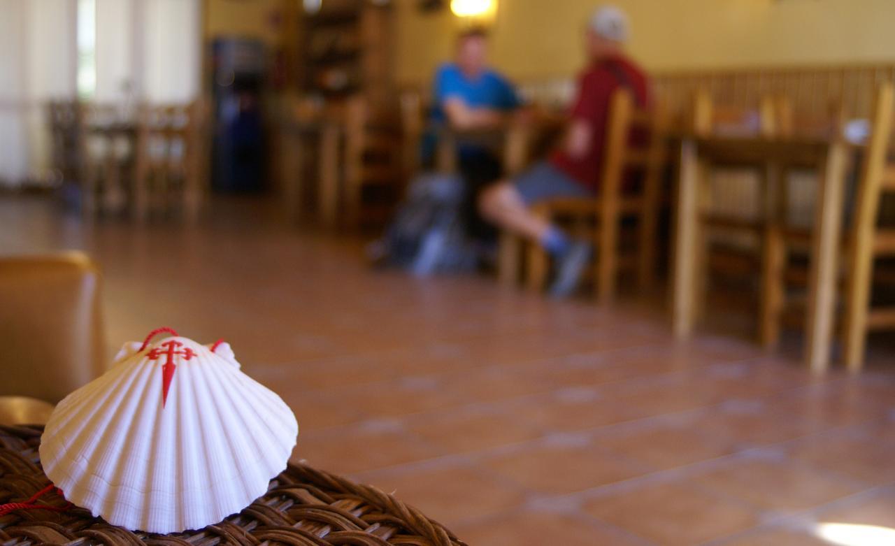 Hostal Camino Del Perdon Uterga Eksteriør billede