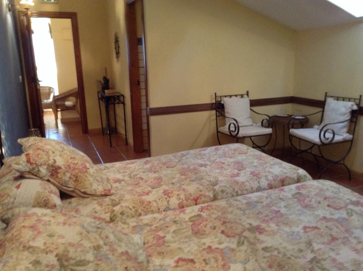 Hostal Camino Del Perdon Uterga Eksteriør billede