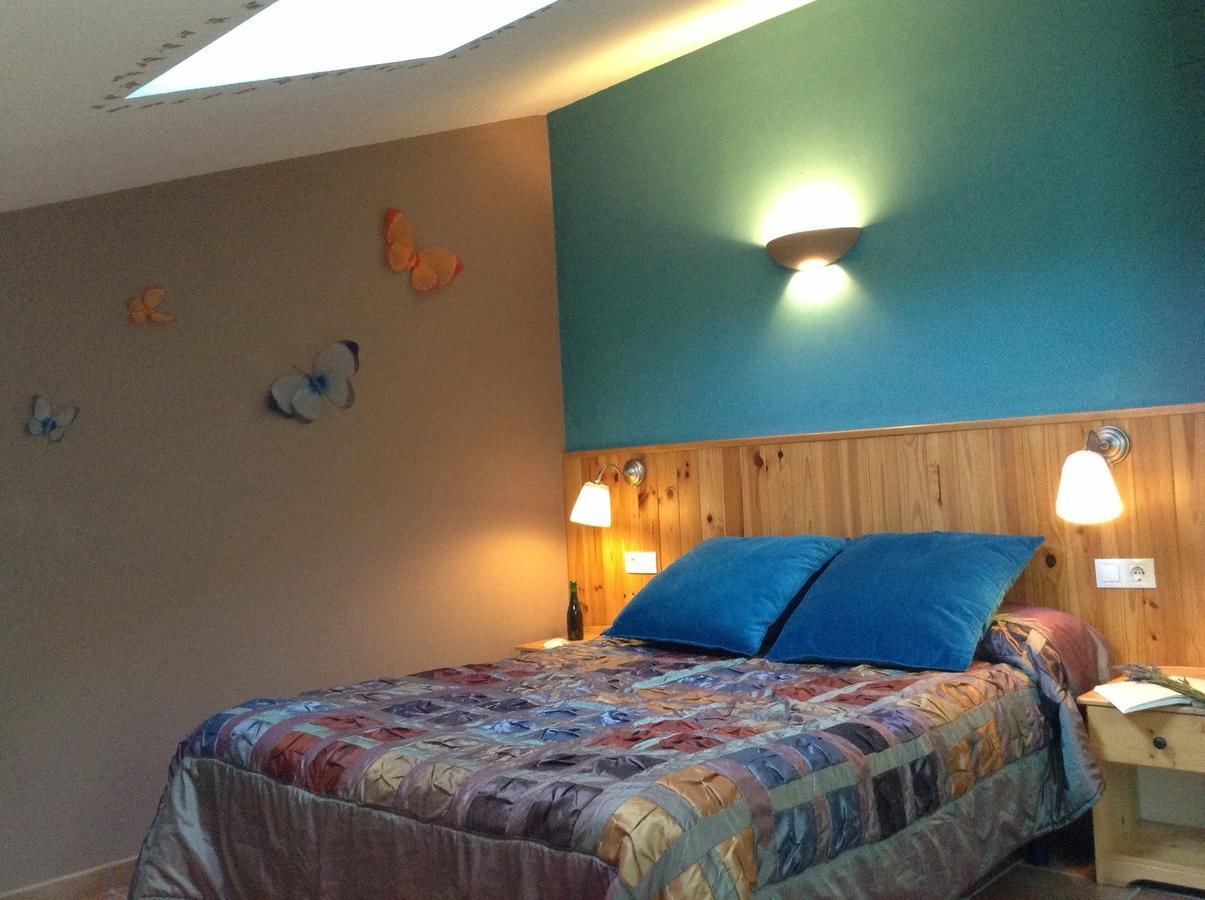 Hostal Camino Del Perdon Uterga Eksteriør billede
